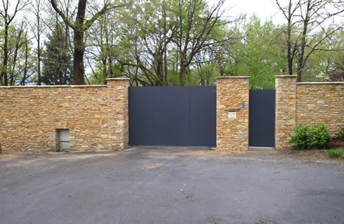 Dry Stone Walling in 'Lot' Stone